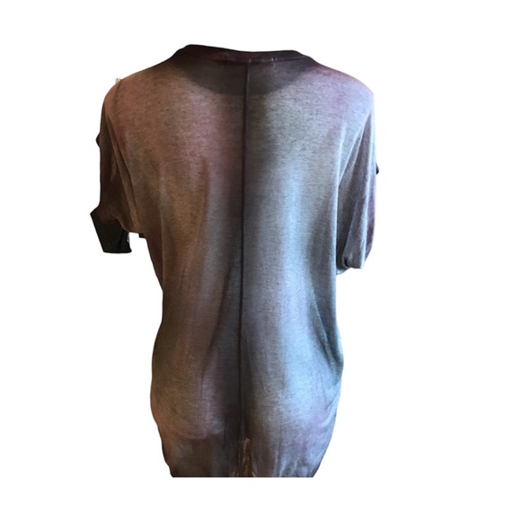 Cris Barros beautiful sheer top - Picture 2 of 2